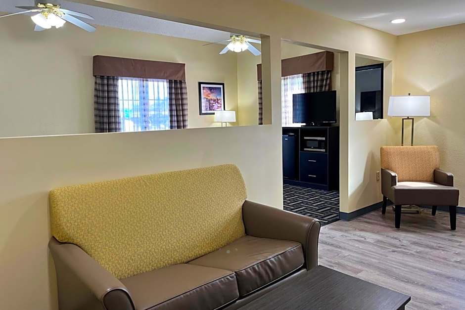 Baymont by Wyndham Indianapolis Airport Lynhurst