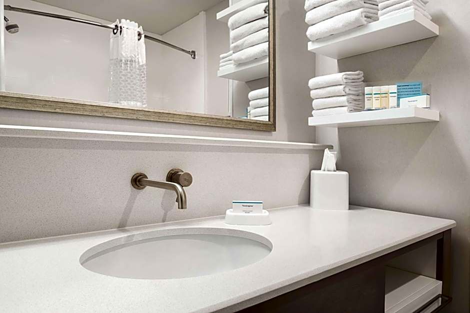 Hampton Inn By Hilton Lawrence