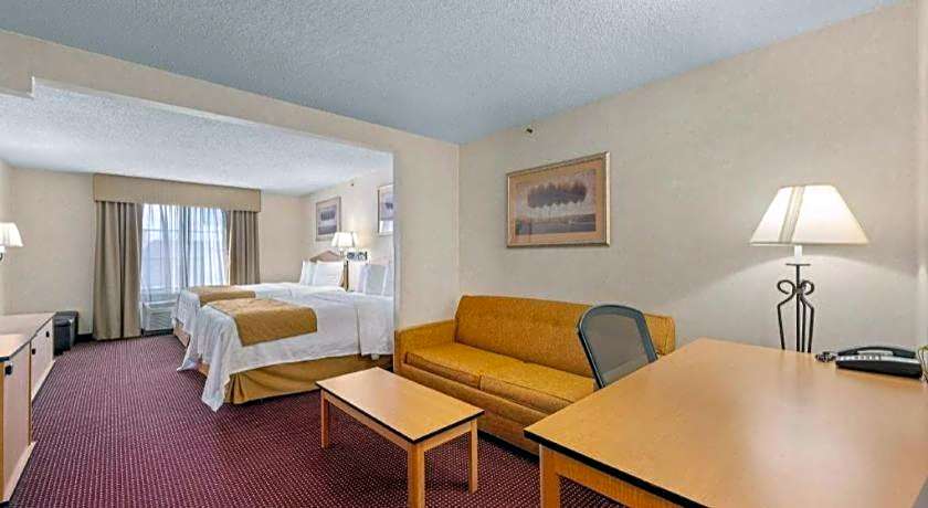 AmericInn by Wyndham Denver Airport