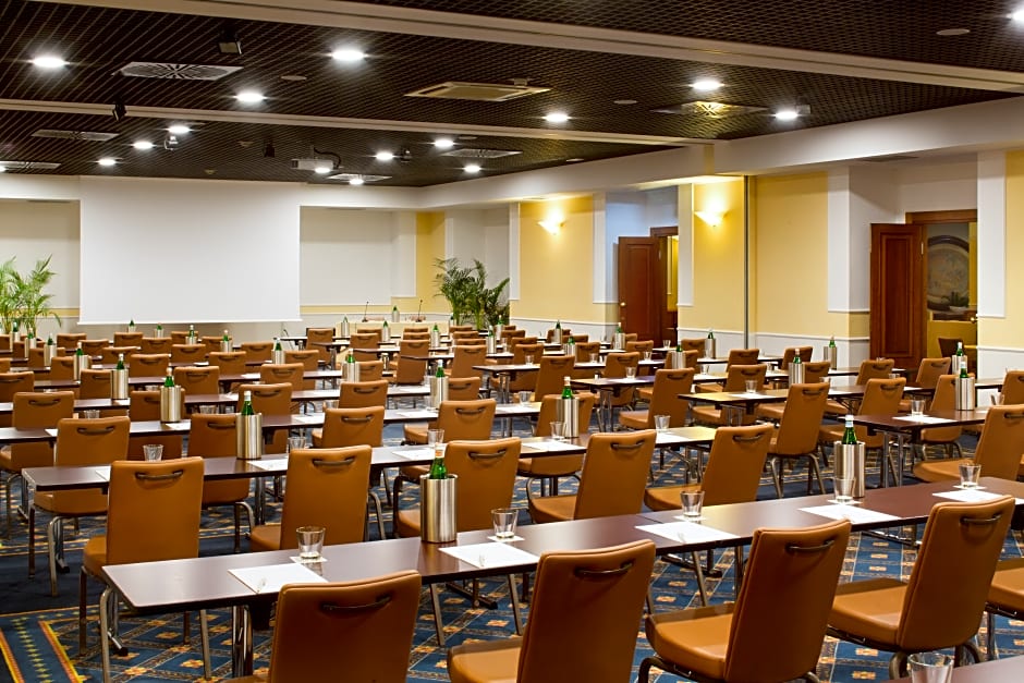 Starhotels Business Palace
