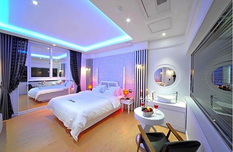 Mokpo Myeongpum Hotel