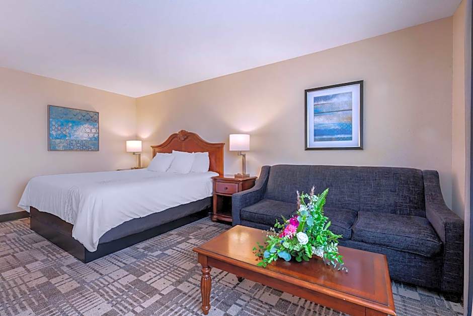 Best Western Plus Dubuque Hotel And Conference Center