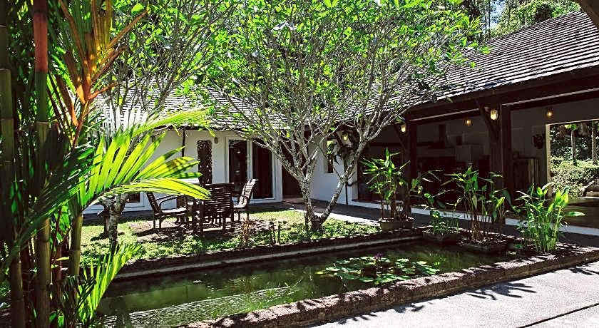 Koyao Bay Pavilions Hotel