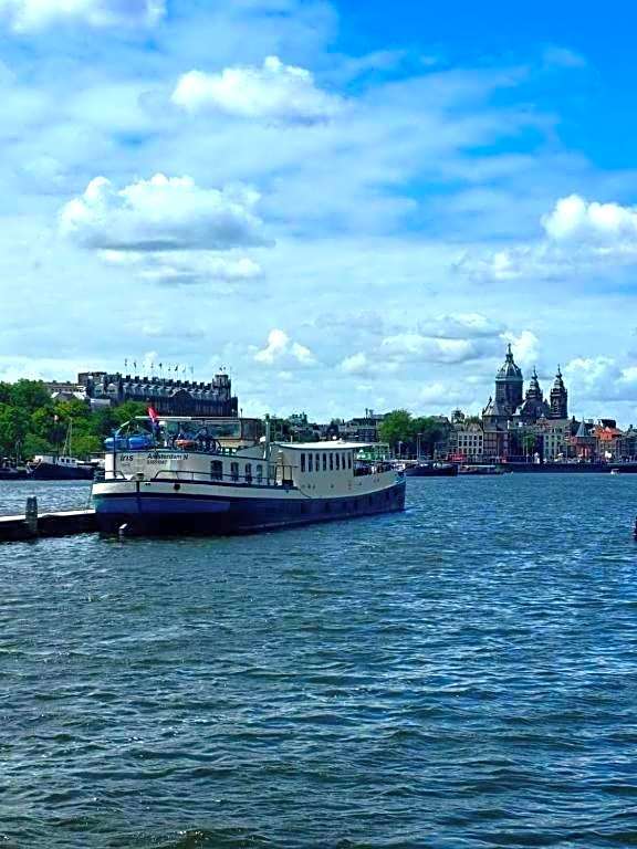 Hotelboat Iris