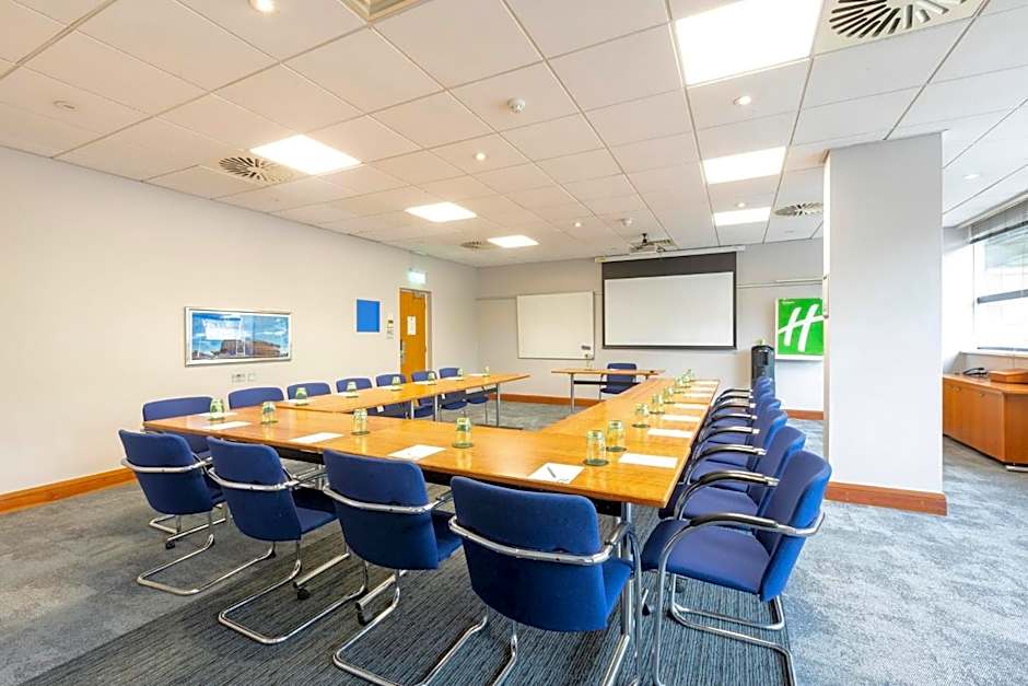Holiday Inn Cardiff City By IHG
