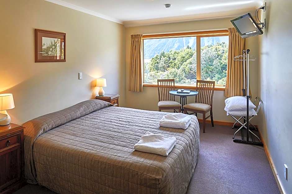 Aoraki Mount Cook Alpine Lodge