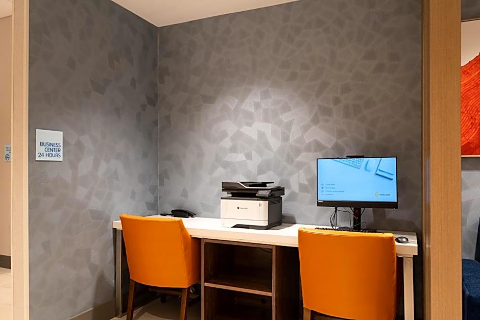 Holiday Inn Express & Suites Murfreesboro West by IHG