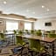 Holiday Inn Express & Suites Cincinnati NE - Red Bank Road By IHG