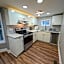 Modern Luxe Family & Groups Friendly Bungalow with Patio & Workspace