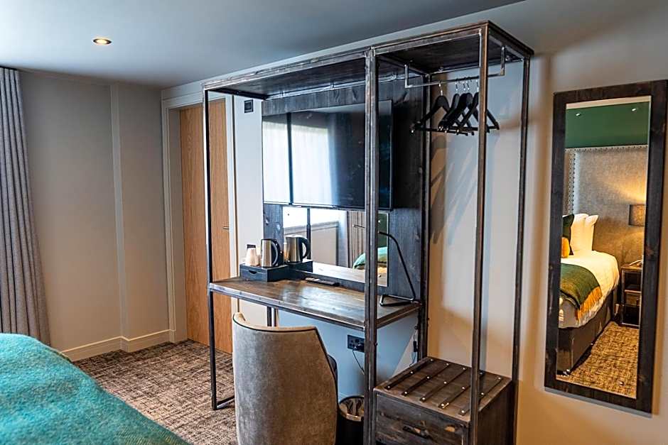 DeiRa Hotel & Apartments