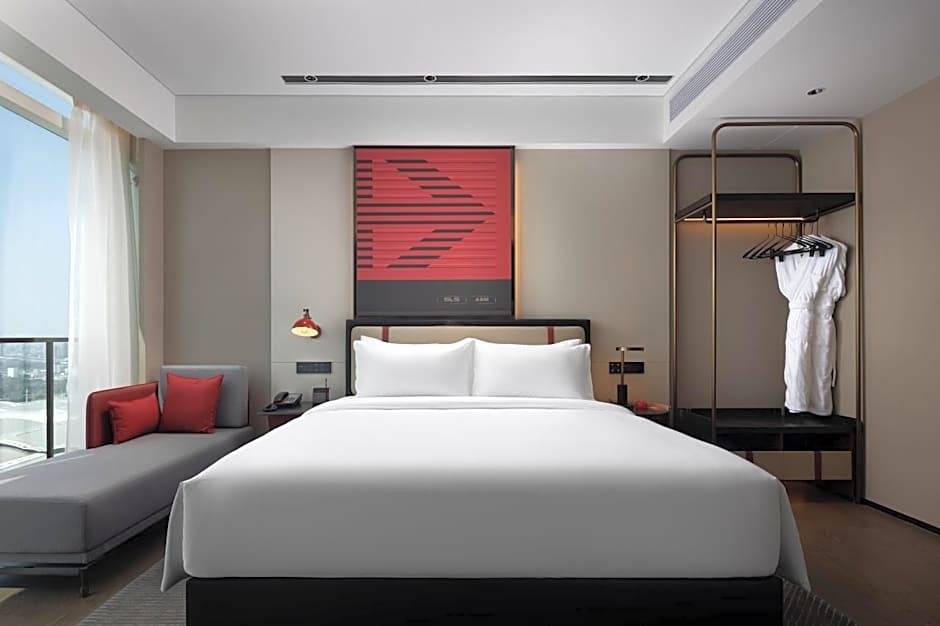 Radisson RED Guangzhou South Railway Station