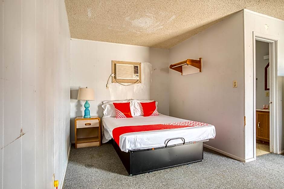 OYO Hotel Breckenridge TX Hubbard Creek Lake