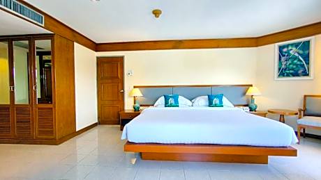 Two-Bedroom Suite
