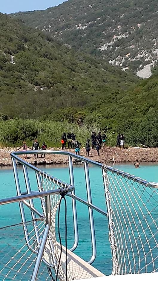 Deniz Yildizi Butik Pansiyon – Seferihisar/Izmir, AL