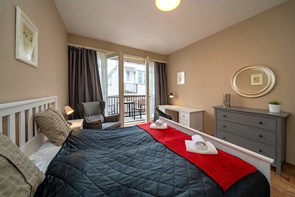 New Town - Apple Apartments