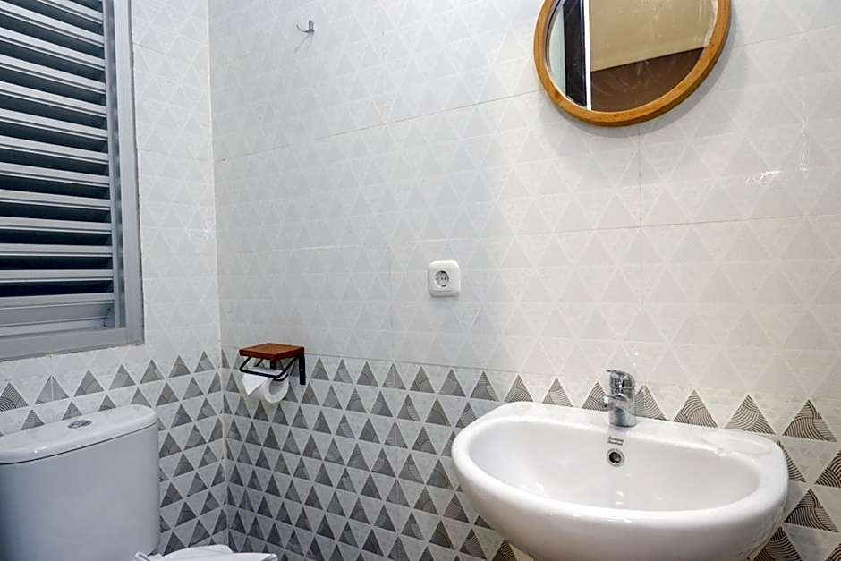 Sans Hotel Good Wish Semarang
