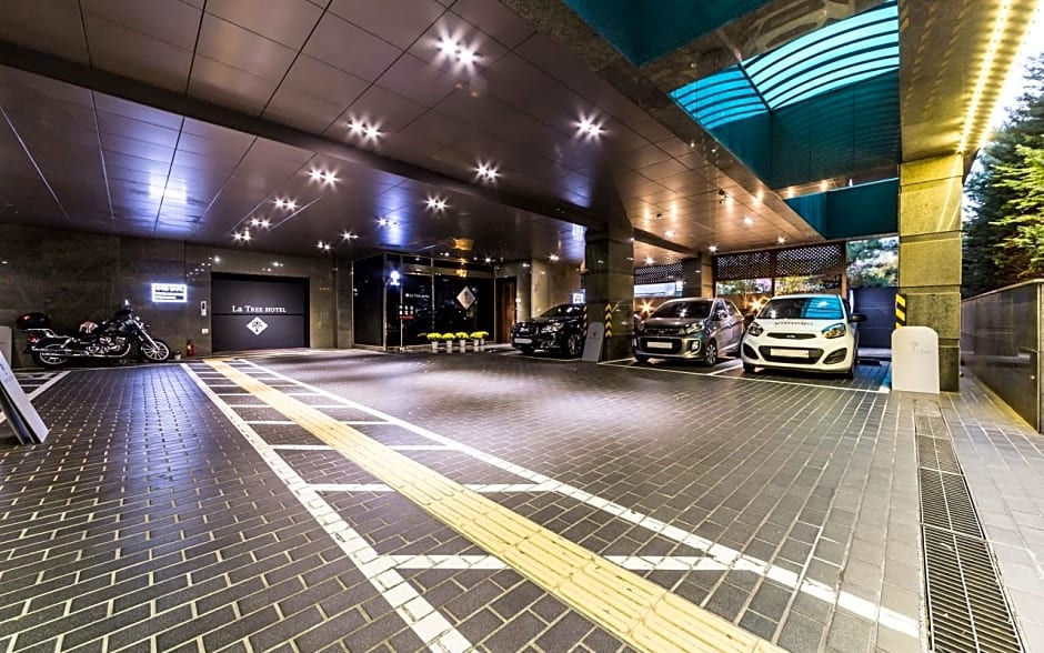 Uijeongbu Latree Hotel