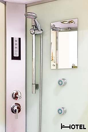 Double Room with Private External Bathroom