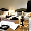 Hollywood Hotel