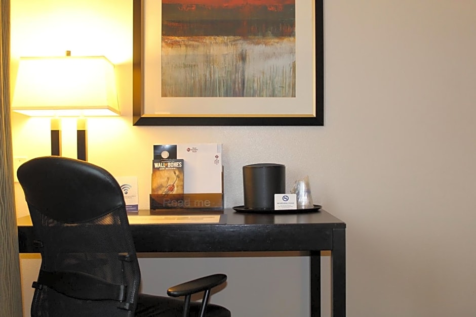 Best Western Plus Landmark Hotel