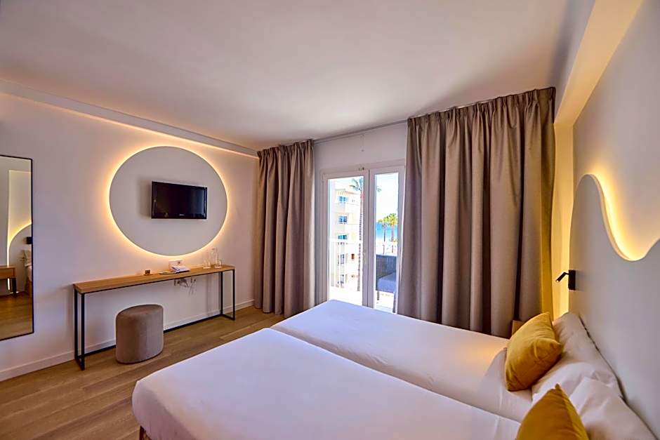 Universal Hotel Bikini