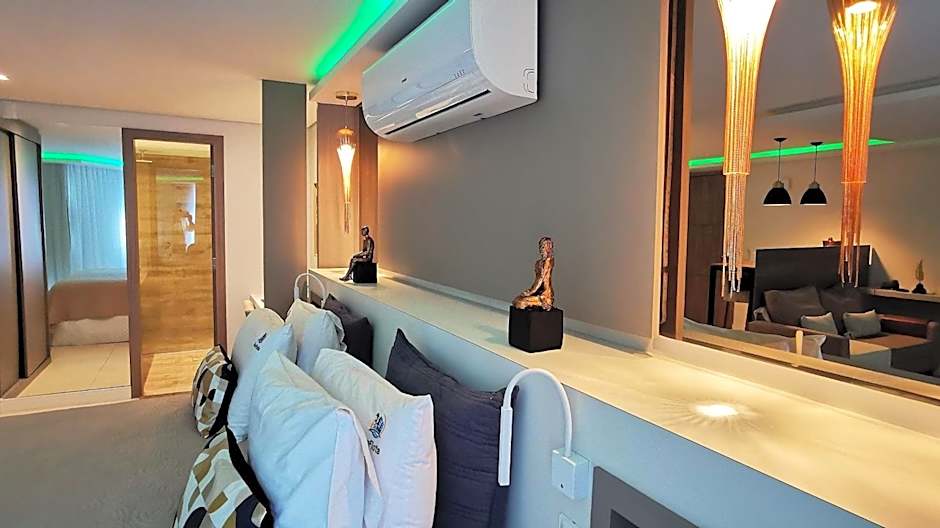 Seaflats Iate Plaza Hotel