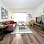 Los Angeles Premium Suites with Free Parking