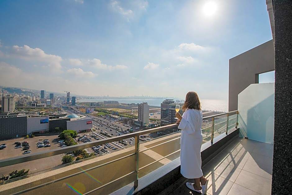 LOUIS V HOTEL LEBANON