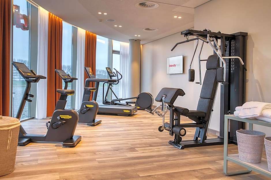 IntercityHotel Amsterdam Airport