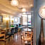 Hotel Magenta 38 by Happyculture