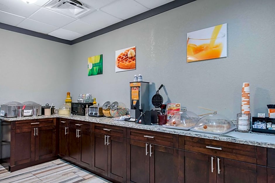 Quality Inn & Suites Brooksville I-75/Dade City