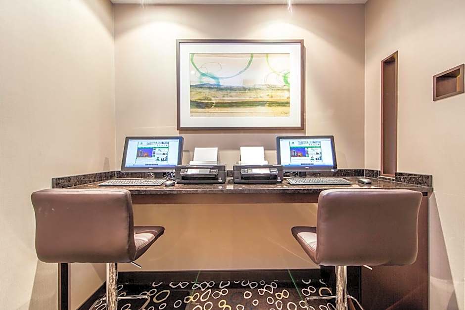 Holiday Inn Laval Montreal By IHG