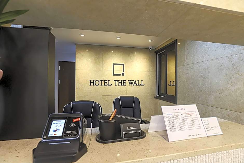 Jecheon The Wall Hotel