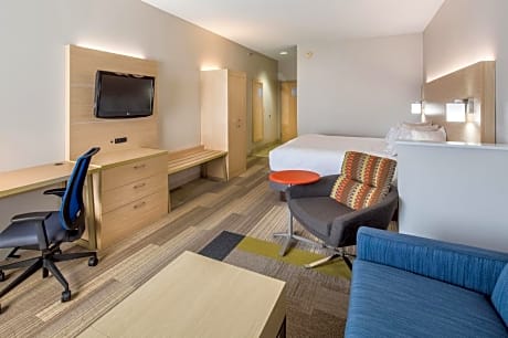 Standard King Room with Extra Space