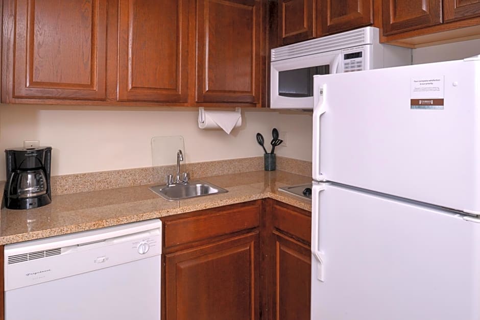 Staybridge Suites Indianapolis-Airport, an IHG Hotel