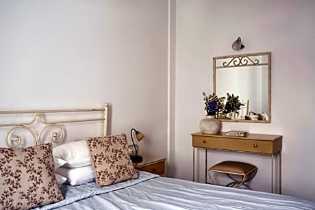 One-Bedroom Suite with  Jetted Tub