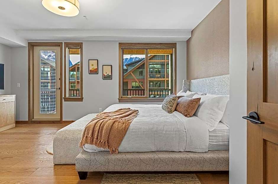 Rundle Lux Villa at Timberstone