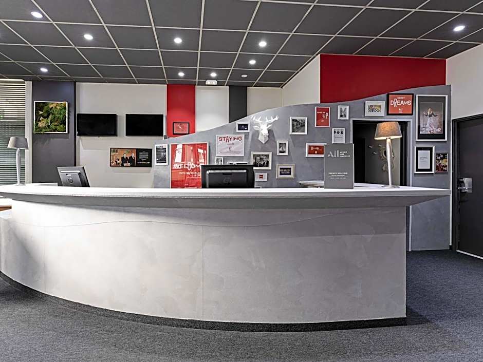 ibis Paris Pantin Eglise