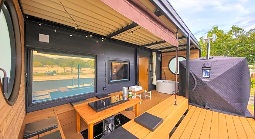 piilo asobi&stay