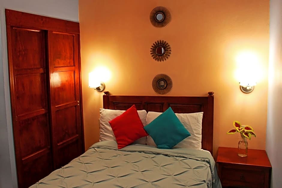 Las Mariposas Eco-Hotel & Studios