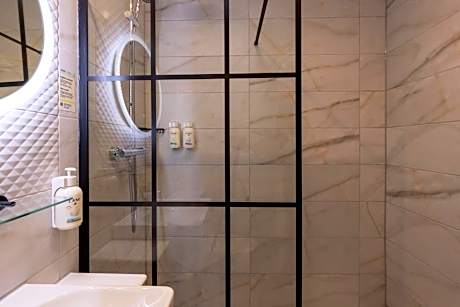 King Suite with Sofa Bed