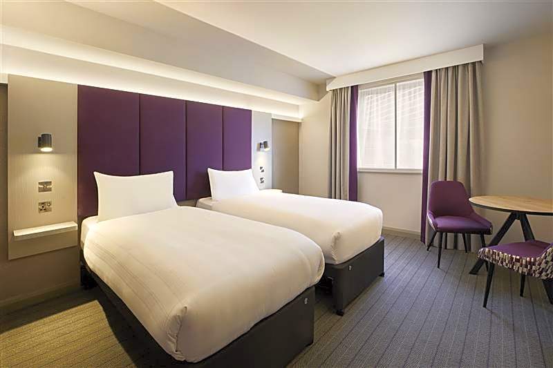 Premier Inn London Docklands - Excel