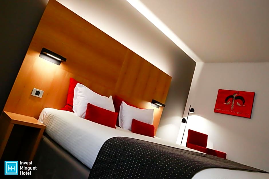 Hotel Husa De La Couronne