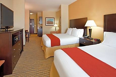 Suite with Two Queen Beds