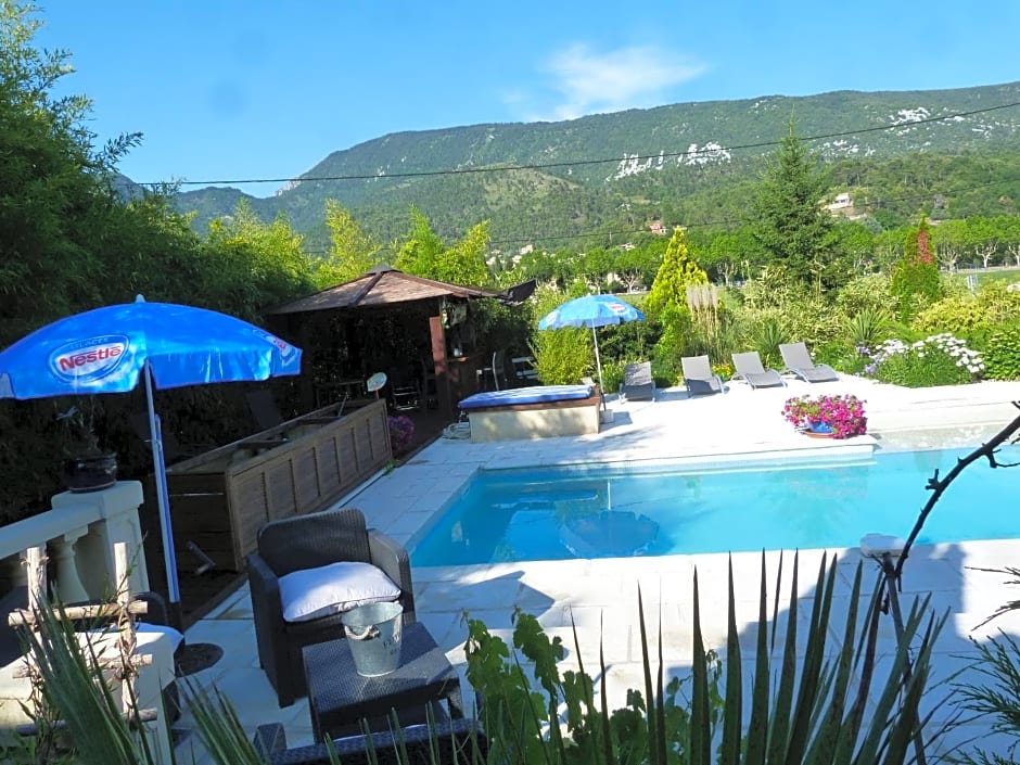 Les Bambous B&B