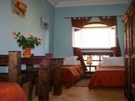 Triple Room with Medina view