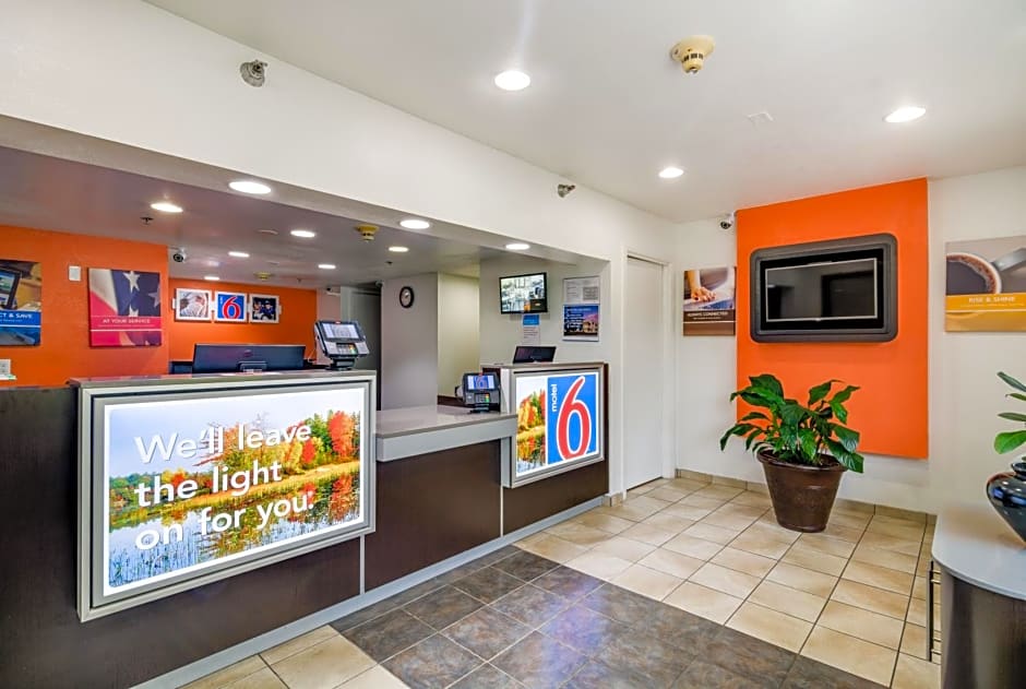 Motel 6-Rolling Meadows, IL - Chicago Northwest