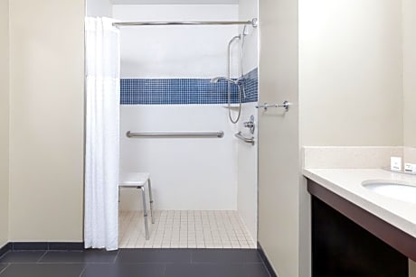 Hearing Accessible King Suite - Non-Smoking