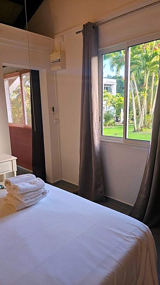 Habitation Villa Les Cassias