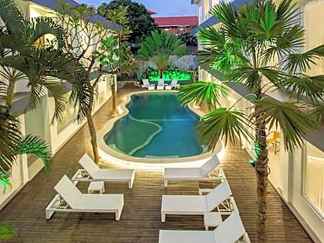 Coast Boutique Apartments